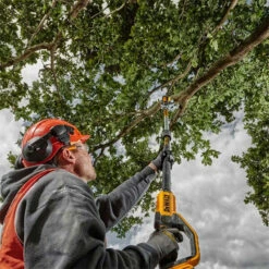 Elagueuse Sur Perche Sans Fil 18V XR Brushless (Solo) - DEWALT DCMPS567N-XJ -Magasin D'Outils Pour La Maison elagueuse sur perche sans fil brushless xr 18v dewalt dcmps567n xj 4