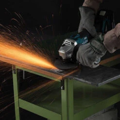 Meuleuse D'angle 18VLXT Ø125 Mm (2x3,0 Ah) En MAKPAC - MAKITA DGA506RFJ -Magasin D'Outils Pour La Maison meuleuse makita dga506rfj 5