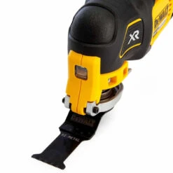 Outil Multifonctions 18V XR (1x5,0 Ah) 32 Accessoires Dans Coffret T-STAK - Dewalt DCS355P1 11 Outil Multifonctions 18V XR (1x5,0 Ah) 32 Accessoires Dans Coffret T-STAK - Dewalt DCS355P1 -Magasin D'Outils Pour La Maison multi cutter dewalt dcs355p1 2