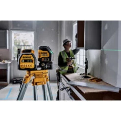Niveau Laser Multi Lignes 3x360° XR 12V/18V (1x2,0 Ah) - DEWALT DCE088D1G18 -Magasin D'Outils Pour La Maison niveau laser multi lignes vert dewalt dce088d1g18 5