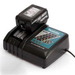 Pack énergie (2x3,0 Ah) Avec Chargeur Simple Et Coffret Makpac - MAKITA 197952-5 -Magasin D'Outils Pour La Maison pack power makita 197624 2 2