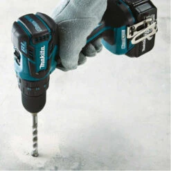 Perceuse à Percussion 18V LXT (2x4.0 Ah) En MAKPAC - MAKITA DHP459RMJ 7 Perceuse à Percussion 18V LXT (2x4.0 Ah) En MAKPAC - MAKITA DHP459RMJ -Magasin D'Outils Pour La Maison perceuse visseuse percussion makita dhp459rmj 2