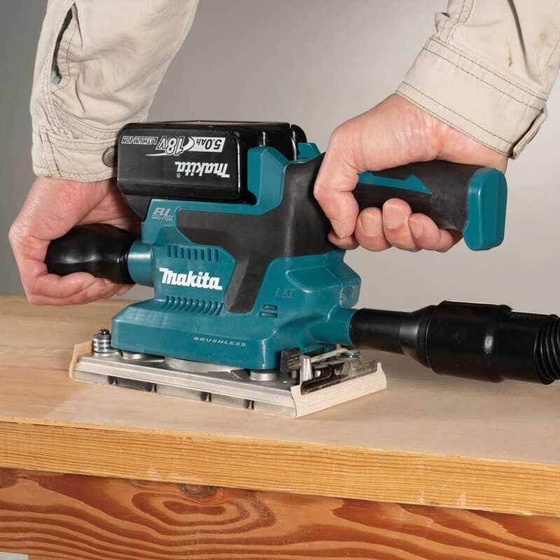 Ponceuse Vibrante 18V LXT 93x185 Mm (2x3,0 Ah) En MAKPAC - MAKITA DBO380RFJ 9 Ponceuse Vibrante 18V LXT 93x185 Mm (2x3,0 Ah) En MAKPAC - MAKITA DBO380RFJ – Image 7
